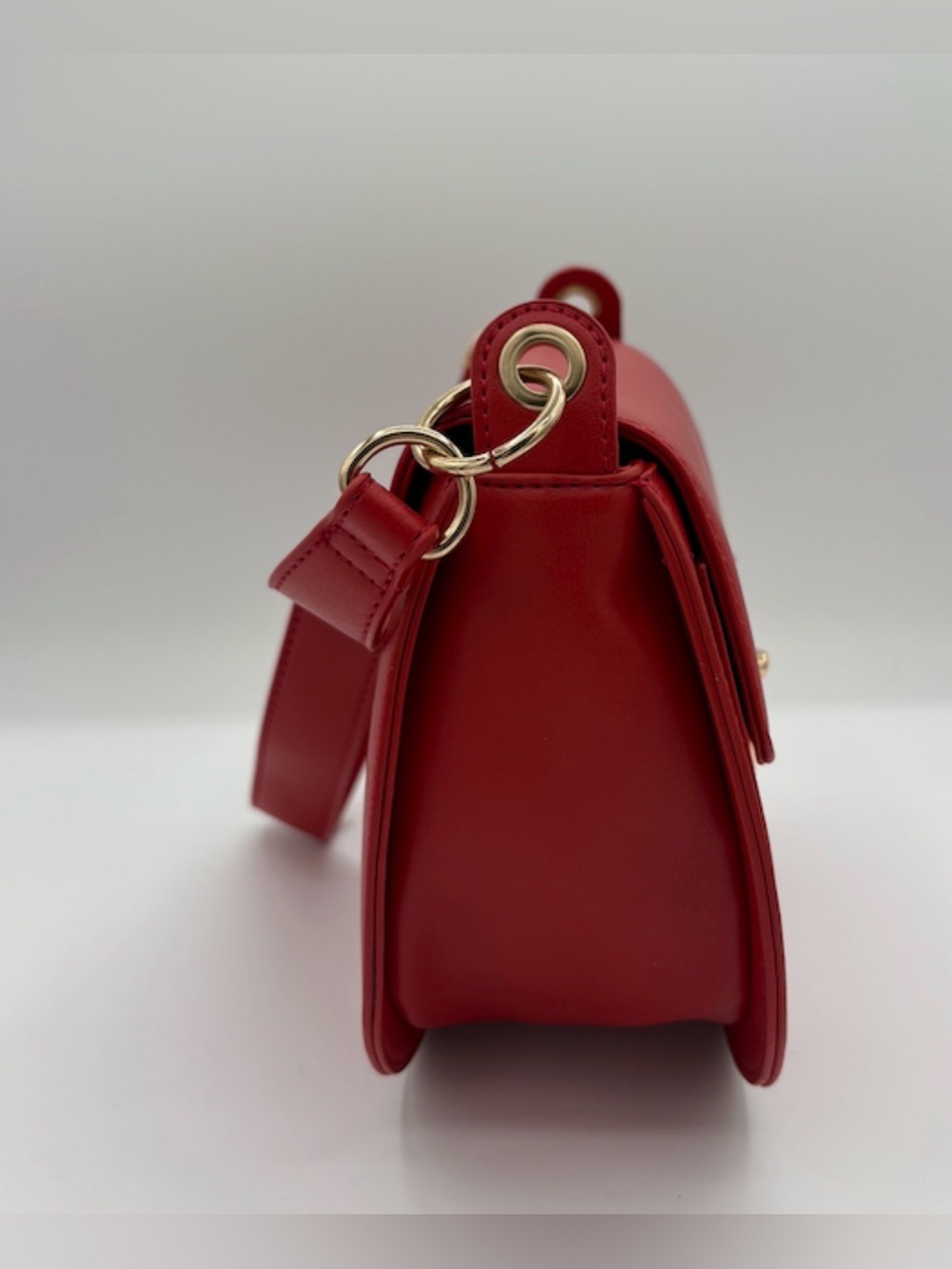 Badgley Mischka Red Saddle Crossbody with Gold Hardware NWT $129 Retail - Picture 6 of 6